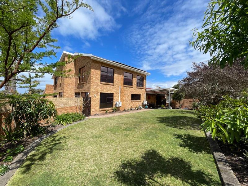 4 Bedroom Property for Sale in Tergniet Western Cape